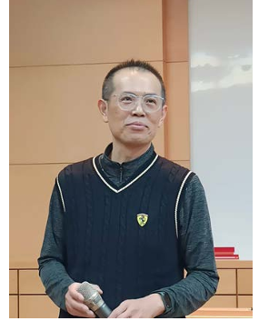 Dr. Che Huizhong